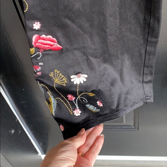 BETSEY JOHNSON Embroidered bell-bottoms - Picture 4 of 9